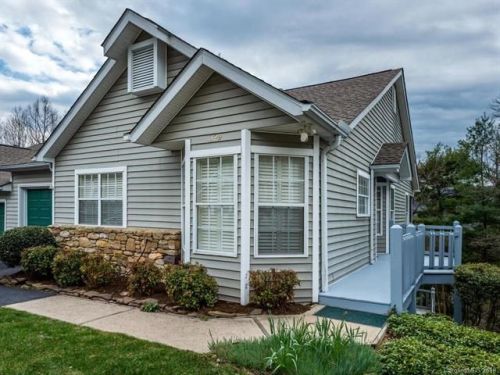 212 Laurel Park Pl, Hendersonville NC  28791-3779 exterior