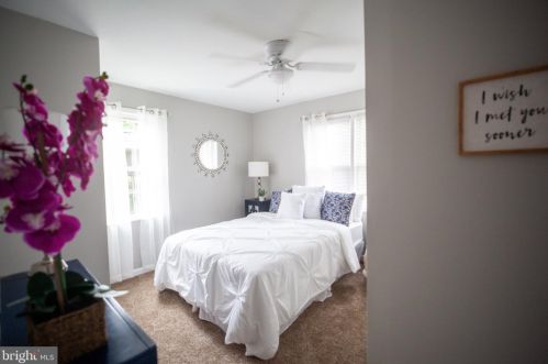 208 Beaver Dr, Gloucester NJ  08031-2902 exterior