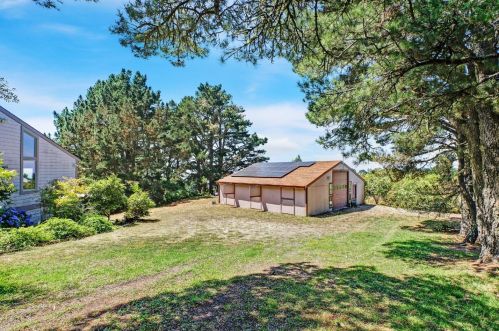 5 Quail Ct, Redwood City, CA 94062-4534