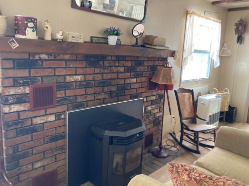 72 Mckinley Dr, Washington NH  03280-3463 exterior