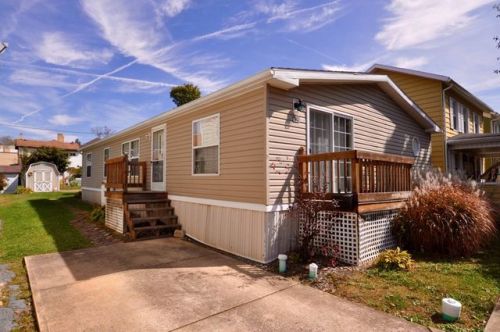 124 5th St, Philipsburg, PA 16866-1442