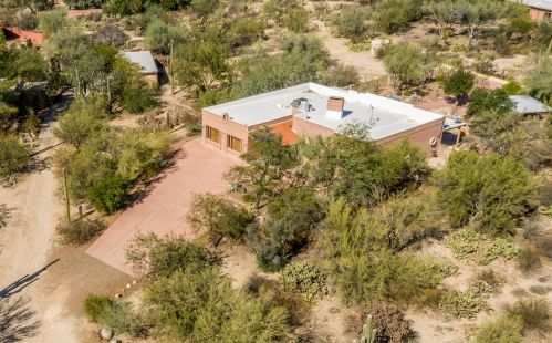 10909 Sandra Rd, Tucson, AZ 85742-9707