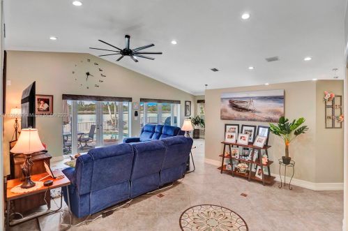 18125 21st St, Hollywood FL  33029-3030 exterior