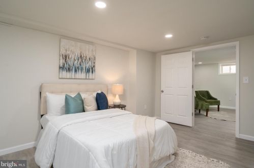 6916 Arlington Blvd, Falls Church VA  22042-1937 exterior