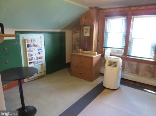 515 Spring Garden St, Carlisle PA  17013-2559 exterior