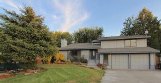 7913 Falls Pl, Kennewick, WA 99336-1602