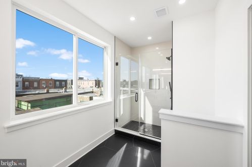 734 Dudley St, Philadelphia PA 19148-2340 exterior