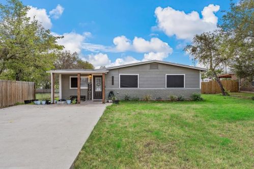 9725 Santa Clara Dr, Fort Worth, TX 76116-5921