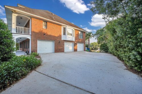 3984 Gift Blvd, Johns Island SC  29455-7740 exterior