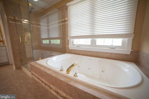 17 Maple Ln, Glen Mills PA  19342-2250 exterior