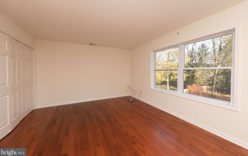 479 Pheasant Dr, Huntingdon Valley PA  19006-3047 exterior