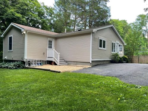 33 Whitney Ave, Bridgeport, CT 06606-5437