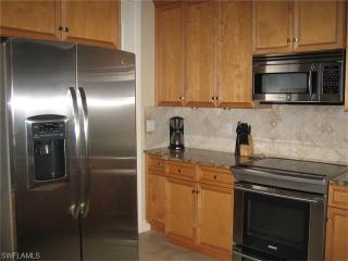 584 95th Ave, Naples FL  34108-2453 exterior