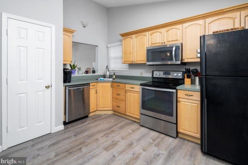 10917 Crestwood Dr, Spotsylvania VA 22553-1606 exterior