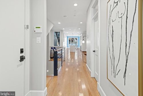 1135 Harvard St, Washington, DC 20009-5309