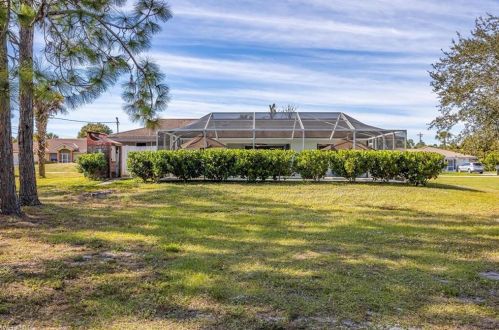 518 Michael Ave, Lehigh Acres FL  33972-2309 exterior