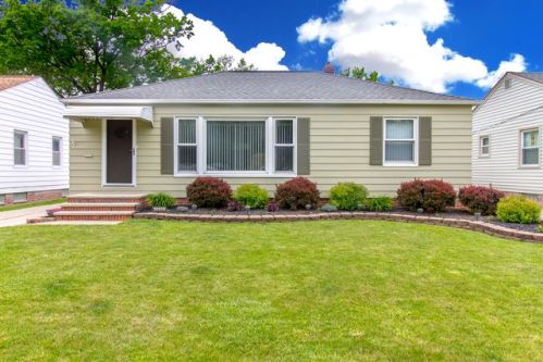 30009 Truman Ave, Willowick, OH 44092-1723