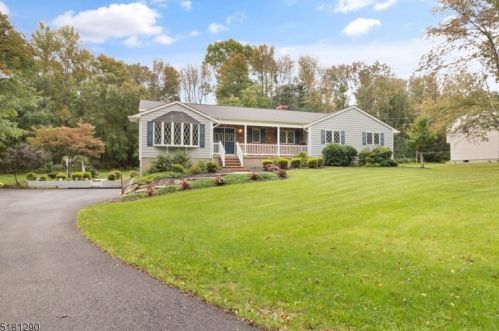 513 Drakestown Rd, Roxbury Township, NJ 07836-9654