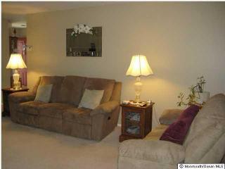 83 Pagoda Ln, East Freehold NJ  07728-4162 exterior