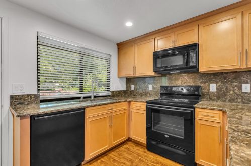 6912 Toluca Ln, Citrus Heights CA  95621-4321 exterior