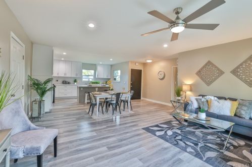 428 Gardenglen St, West Covina CA  91790-3123 exterior