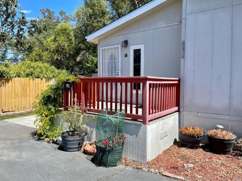 14 Ellie Dr, Santa Rosa CA  95403-1111 exterior