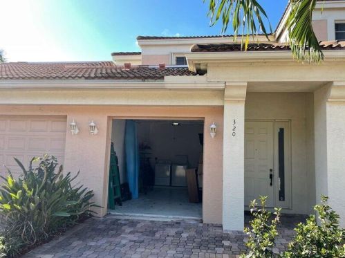 320 Commons Way, West Palm Beach, FL 33418-3989