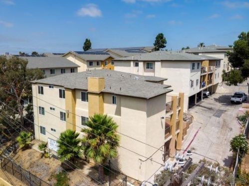 4388 Delta St, San Diego, CA 92113-4550