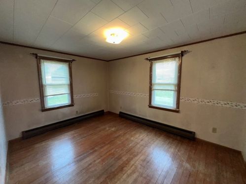 3998 Mitchell Rd, New Castle PA  16105-4412 exterior