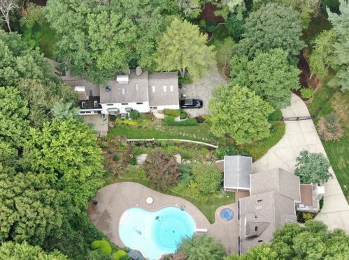 101 Wynnwood Dr, Pittsburgh, PA 15215-1547