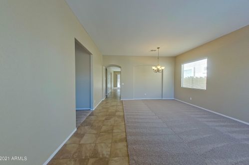 10465 Knowles Ave, Mesa, AZ 85209-1539