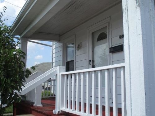 220 Southern Ave, Covington, KY 41015-1526