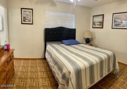 5737 38 Ave, Phoenix AZ 85053-3755 exterior