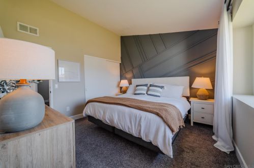 1122 Ivy St, Escondido CA  92026-3031 exterior