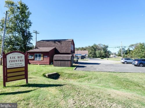 500 Tansboro Rd, Berlin Boro NJ  08009-9009 exterior