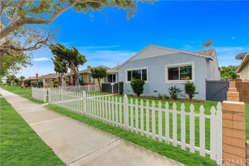 2052 Marine Ave, Gardena, CA 90249-3818