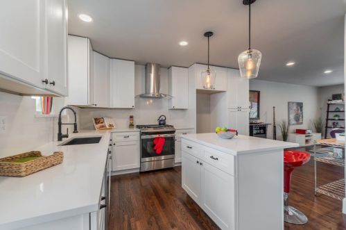 721 James Dr, Richardson TX  75080-6028 exterior