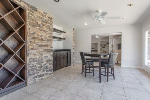 7009 Gateridge Dr, Dallas TX  75254-7935 exterior