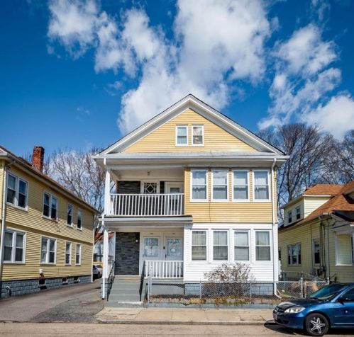 311 Swan St, Providence, RI 02905-2112