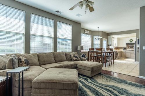 1940 Morning Glory Dr, Hollister CA  95023-7622 exterior