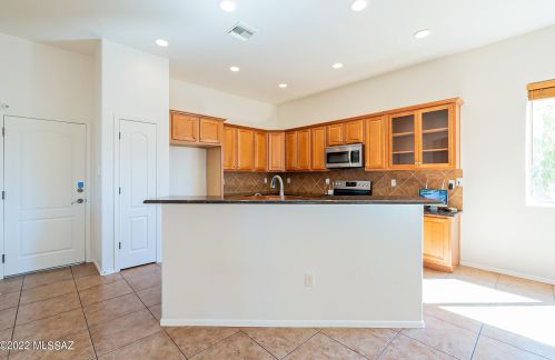 7858 New Leaf Pl, Tucson, AZ 85756-6114