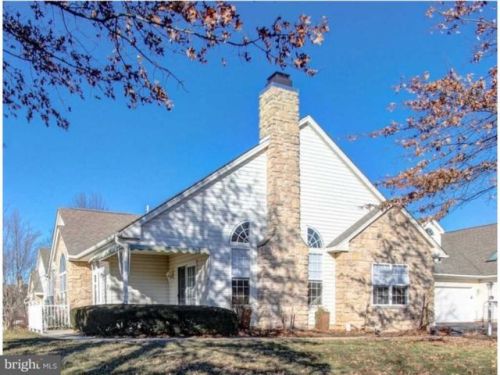 189 Lions Gate Cir, Souderton, PA 18964-1784