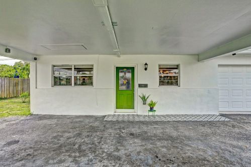 738 Foresteria Dr, West Palm Beach, FL 33403-3218