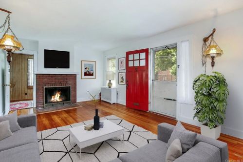 68 Mckinley Ave, White Plains, NY 10606-1618