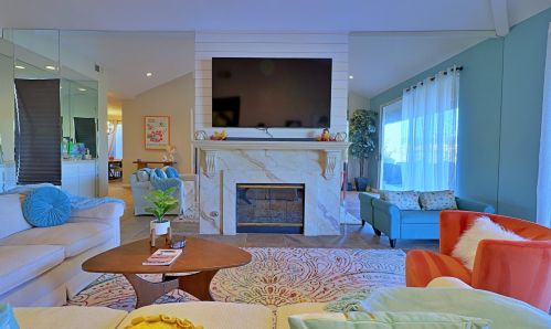 84 Lake Shore Dr, Rancho Mirage CA  92270-4054 exterior