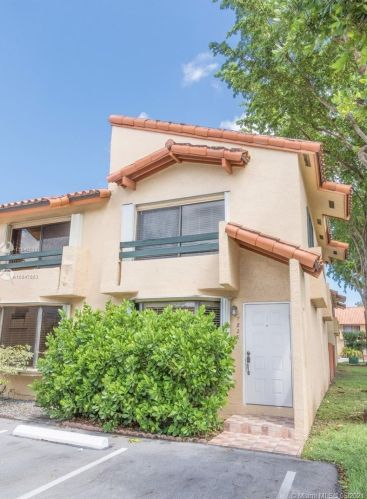 7826 102nd Ln, Miami, FL 33156-2699
