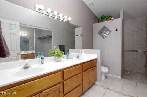 1835 Emerald Dr, Lake Havasu City AZ  86403-5611 exterior