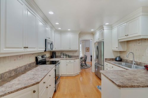 935 Versailles Cir, Maitland FL  32751-4565 exterior