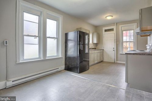 627 Oxford St, Harrisburg PA  17110-2521 exterior