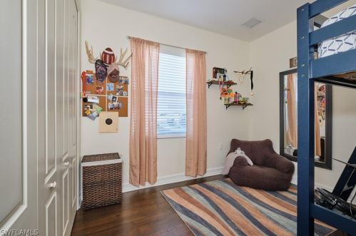 1121 1 Ter, Cape Coral FL  33991-1591 exterior